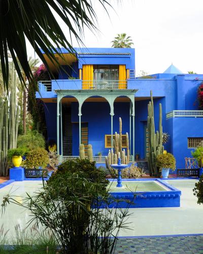 The cobalt-blue villa and cacti of the Jardin Majorelle