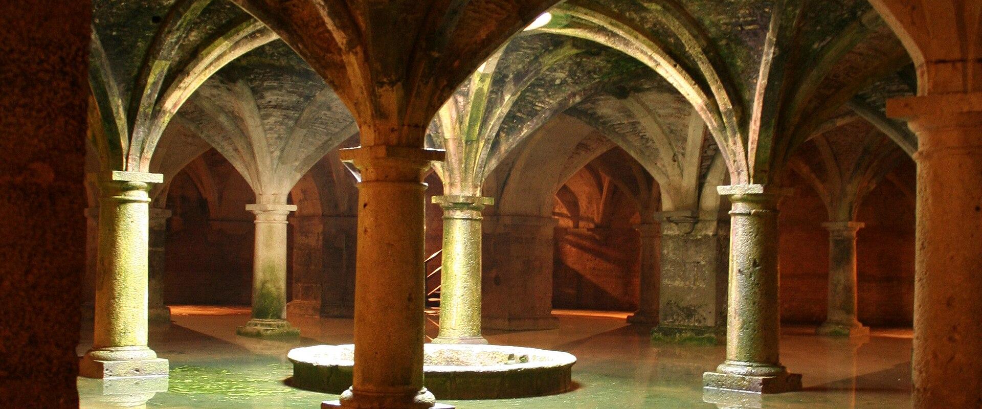 Portuguese Cistern