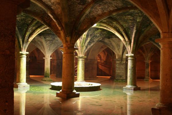 Portuguese Cistern
