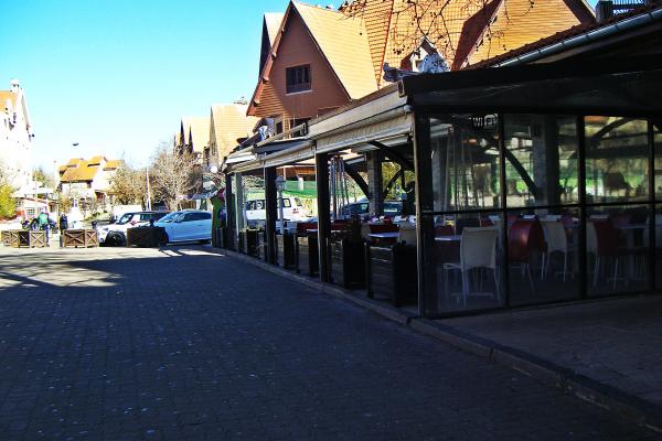 Ifrane Town Center (Place de l'Indépendance)